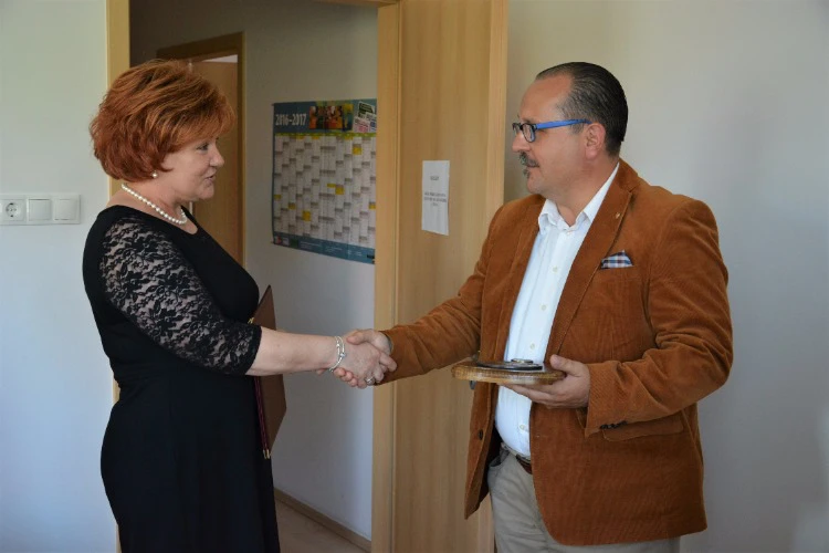 Eötvös József emlékplakett kitüntetést nyertünk