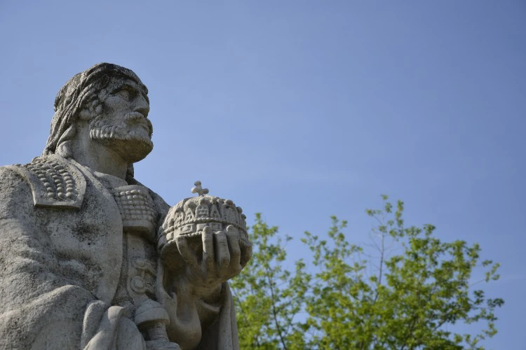 Szent István szobra