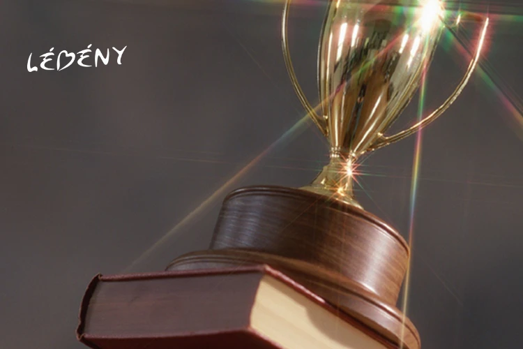 „A Közjó Szolgálatáért”