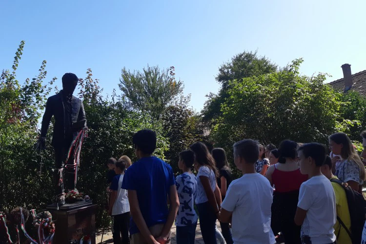 HAT-19-01-01202 Fehéregyháza, Petőfi emlékezete