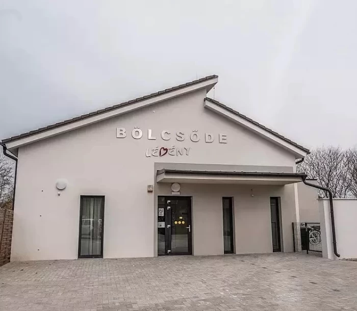 Bölcsőde építése Lébényben