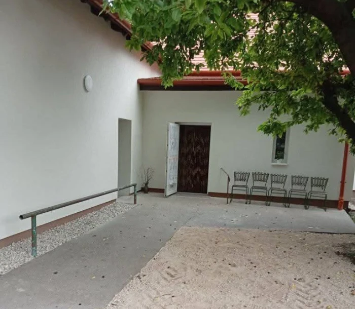 Idősek Klubja épületének felújítása